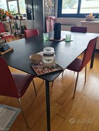 TAVOLO.ALLUNGABILE + SEDIE