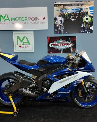Yamaha YZF R6 MODELLO 2006 - RACING