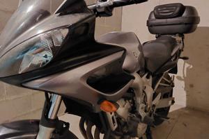 Yamaha FZ6-S (Fazer)