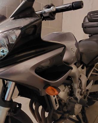 Yamaha FZ6-S (Fazer)