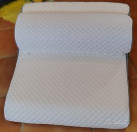 Cuscino a cuneo / triangolare con sacca