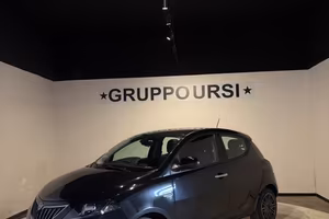 Lancia Ypsilon 1.0 FireFly 5 porte S&S Hybrid Ecoc