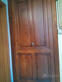 Portone in legno massello
