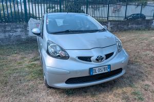 Toyota Aygo 1.0 12V VVT-i 5 porte Sol