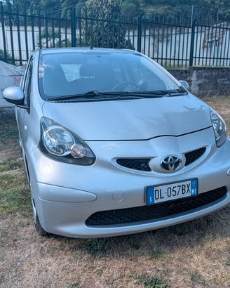 Toyota Aygo 1.0 12V VVT-i 5 porte Sol