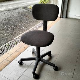 Sedia girevole regolabile 