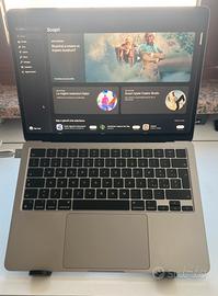 MacBook Air M2 13” 2022 - 8GB RAM / 256GB SSD