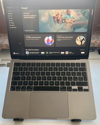 MacBook Air M2 13” 2022 - 8GB RAM / 256GB SSD