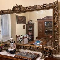 Specchiera antica di grandi dimensioni con cornice