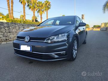 Volkswagen Golf 1.6 TDI  Bluemotion Business DSG