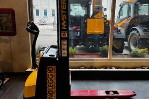 Sollevatore a timone HYSTER S12E