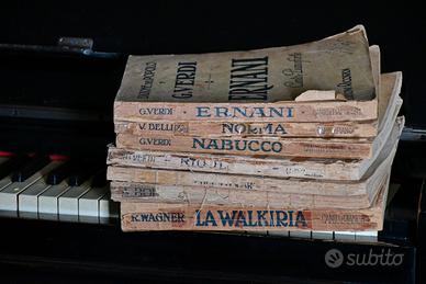 Antichi spartiti di opere liriche x canto & piano
