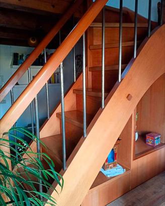scala soppalco legno massello