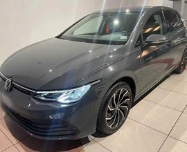 Volkswagen Golf 8ª serie 1.0 eTSI EVO DSG Life