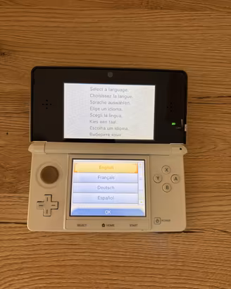Nintendo 3DS Bianco + Caricatore e Accessori