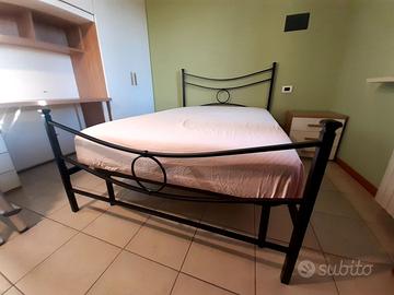 Struttura letto in ferro