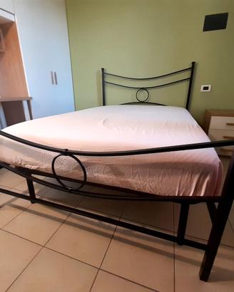 Struttura letto in ferro
