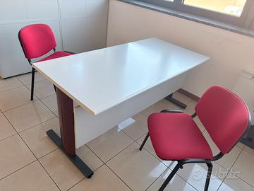 Stock scrivanie ufficio con cassettiera a rotelle