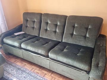 DIVANO LETTO E DUE POLTRONE IN VELLUTO