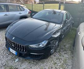 MASERATI GHIBLI BENZINA   2022  SINISTRATA