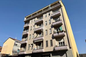 2 LOCALI A TORINO
