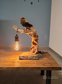 lampada da tavolo