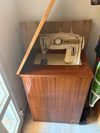 Macchina da cucire Singer pedale mobile