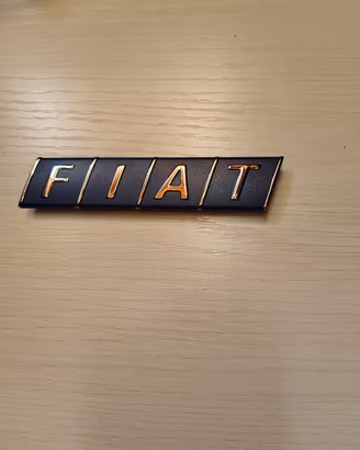 Badge/stemma FIAT posteriore anni '90