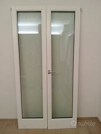 Porta finestra in legno lamellare – Pari al nuovo!