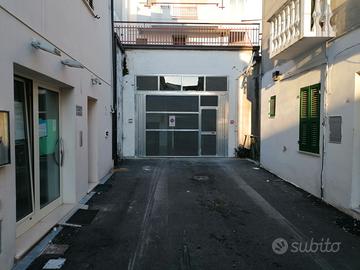 Magazzino mq. 51 zona Shangai