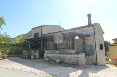 PORZIONE DI BIFAMILIARE A FERRAZZANO