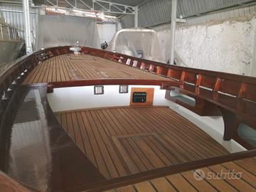 Gozzo legno del Cantiere Massa di Torre del Greco