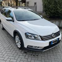 Passat Alltrack 2.0 TDI 4 Motion 177CV