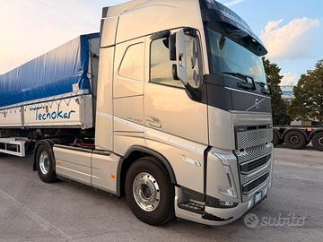 Trattore stradale Volvo FH500