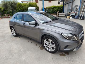Mercedes GLA 220 Premium