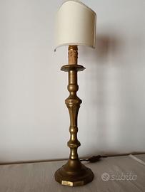 Antica lampada toscana da tavolo in ottone
