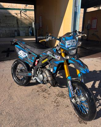 SUZUKI VALENTI SM 50