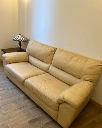 Divano in vera pelle beige Natuzzi