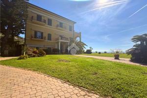 2 LOCALI A VENTIMIGLIA