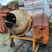 Betoniera a Motore Scoppio