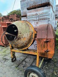Betoniera a Motore Scoppio