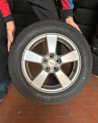 4 pneumatici Fulda con cerchioni