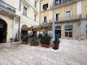 NEGOZIO A BRINDISI