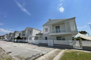 VILLA A SCHIERA A VICENZA