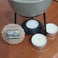 
candela yankee candle con  portacandela profumato