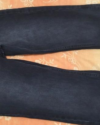 Jeans nero a zampa Bershka ragazzi taglia 34 (XS)