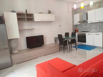 Appartamento centrale di fronte al porto turistico