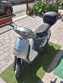 Scooter Kymco World Jet DJ w 50 cc