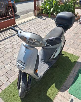 Scooter Kymco World Jet DJ w 50 cc