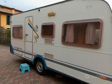 Roulotte knaus blueline